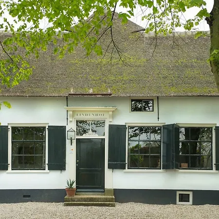 Bed & Breakfast De Heeren Tuil