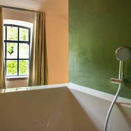 De Heeren Bed & Breakfast *